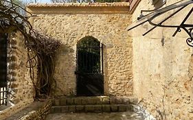 Studio duplex avec spa et cour privée