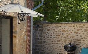 Studio duplex avec spa et cour privée